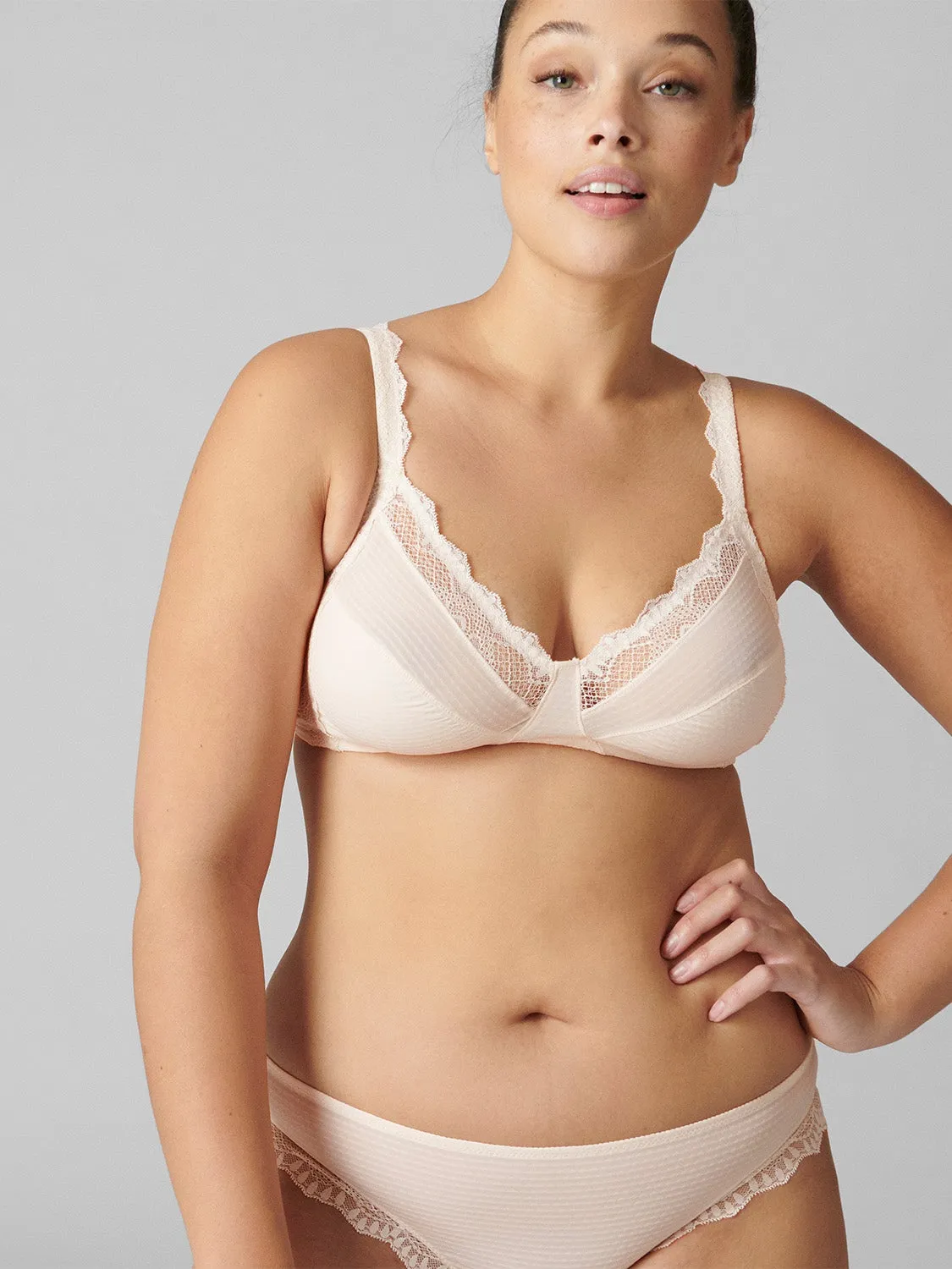 Candide Wireless Triangle - Sakura Pink