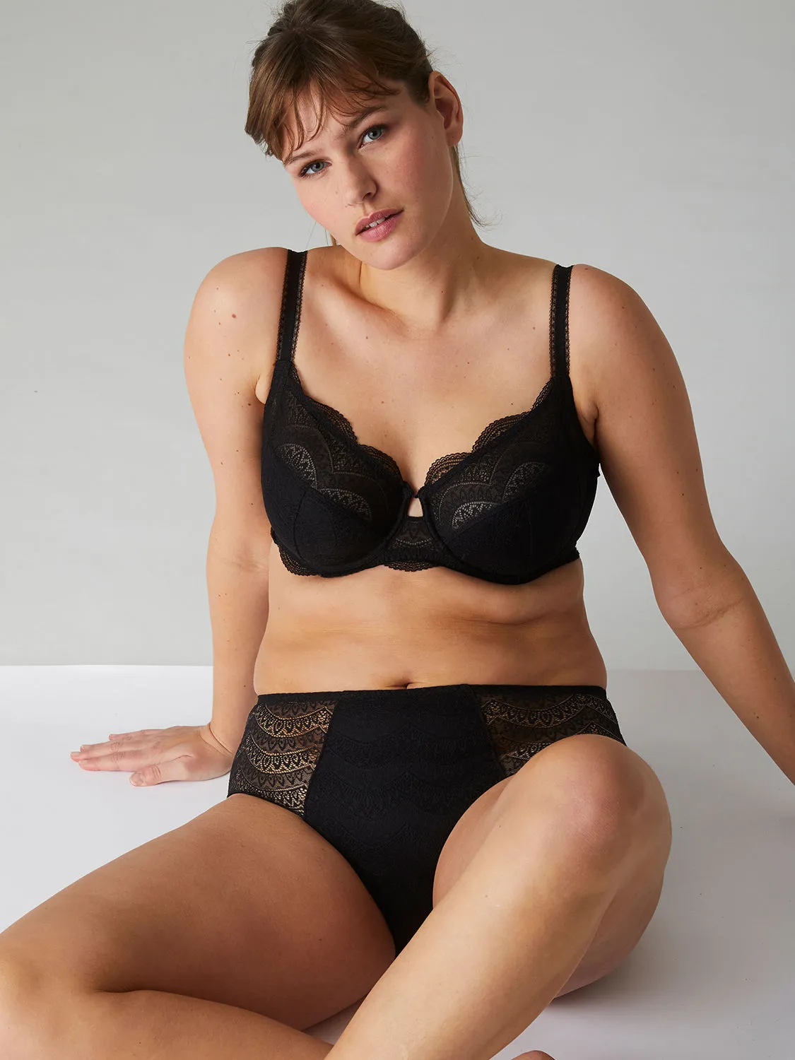 Karma Full Cup - Black