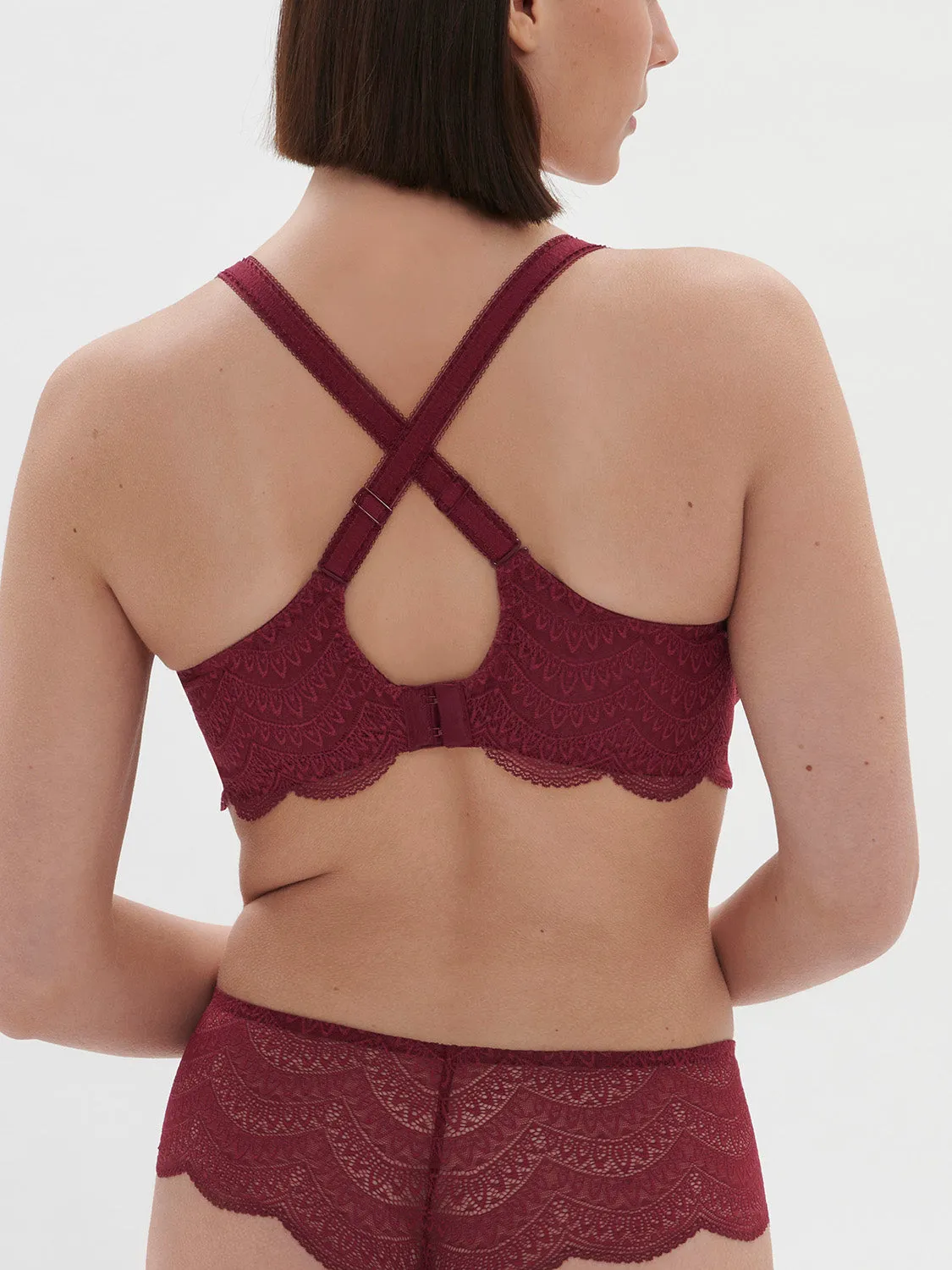 Karma Full Cup - Spinel Red