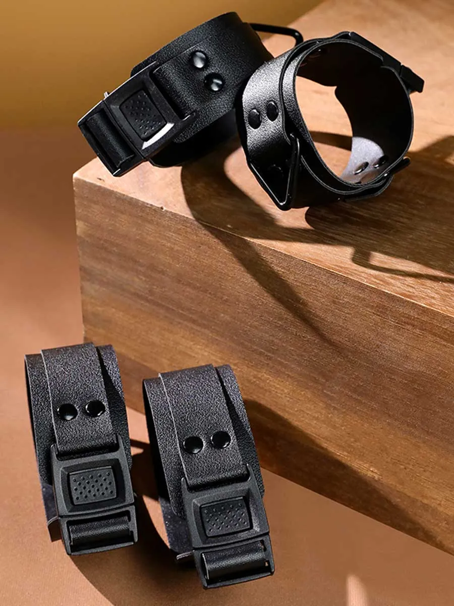 Leather Snap Hook Harness Set