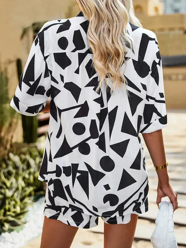 Trendy Women Abstract Summer Shorts Set