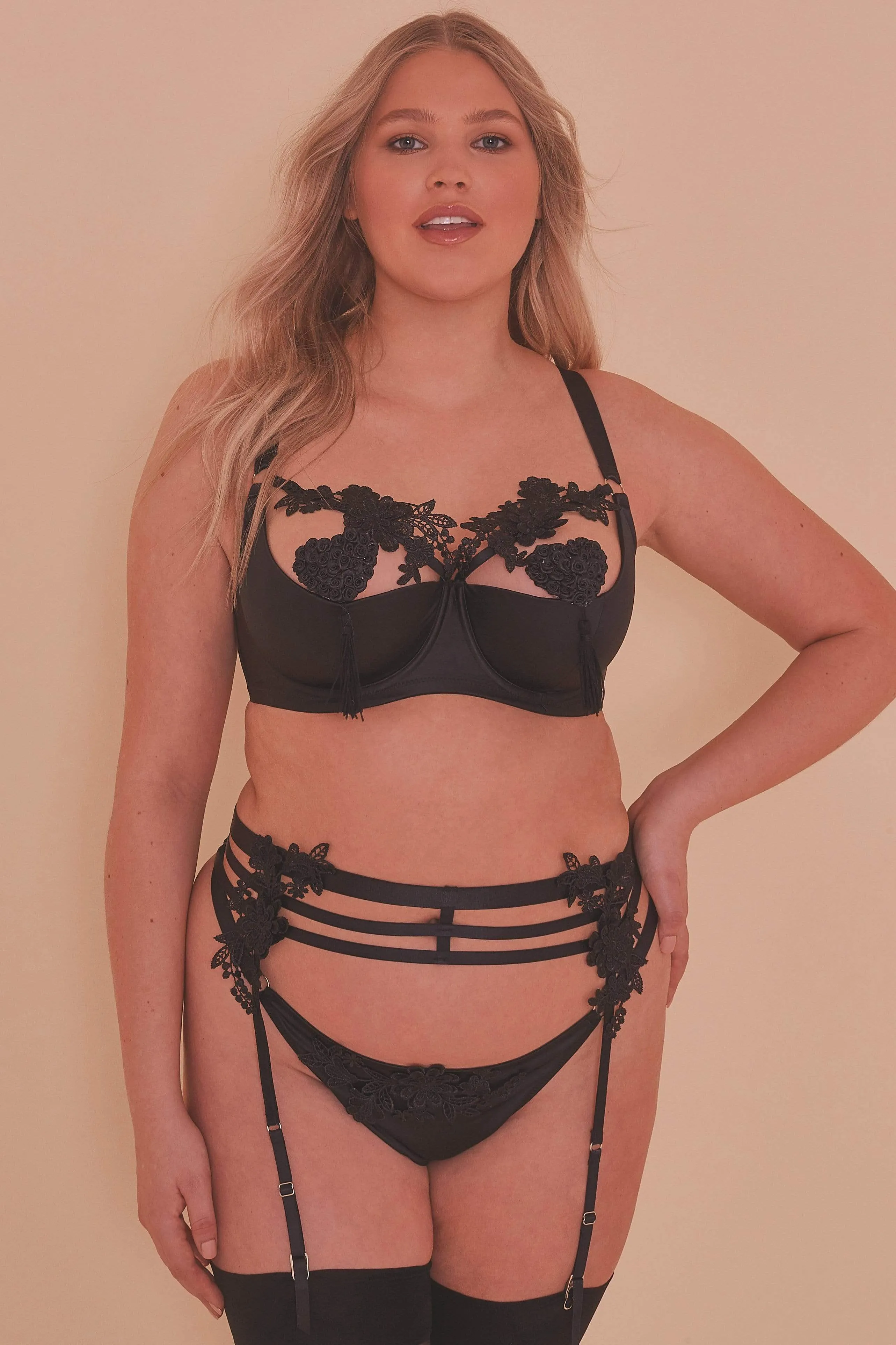 Virginia Guipure Suspender Belt